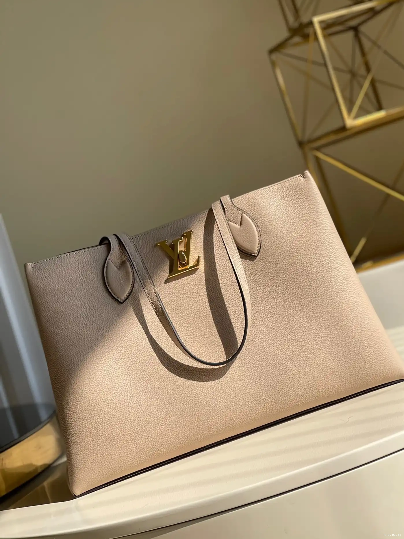 Firstbag ru VUITTON LOCKME LOUIS SHOPPER 0630